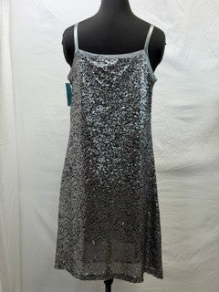 CF100-5 SILVER SEQUIN DRESS M