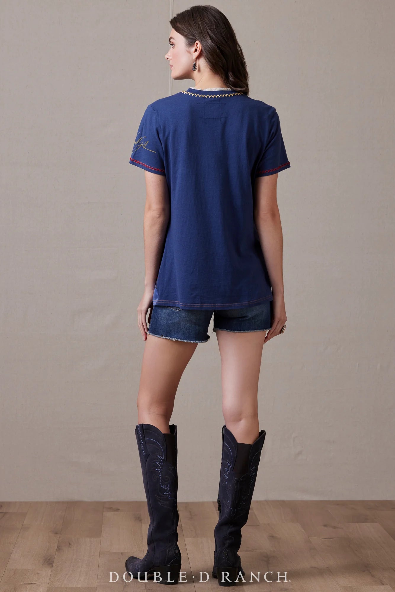 A HELPING HAND TEE T4049