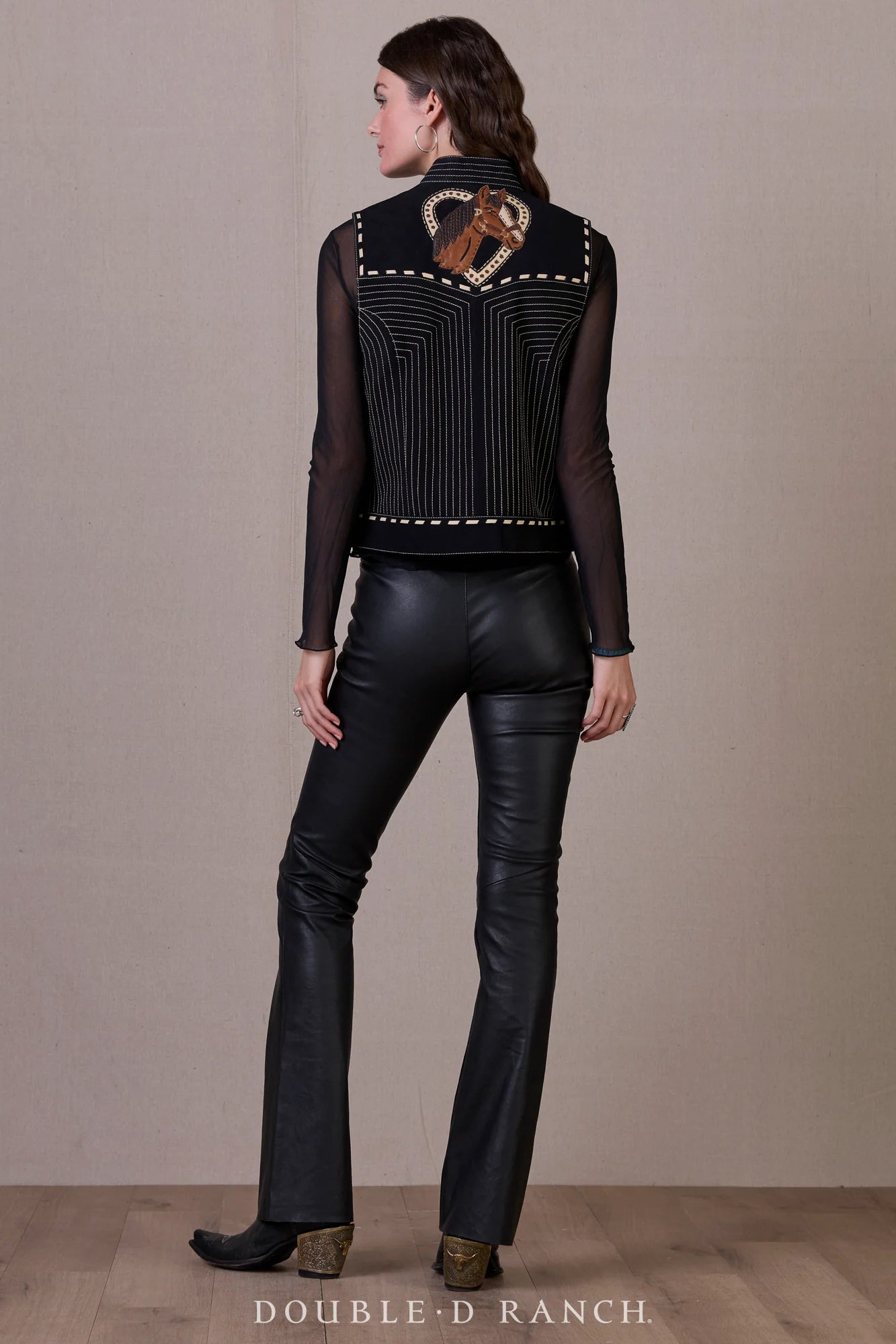 MANES & TAILS VEST V1064