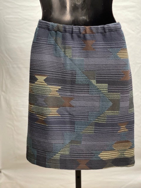 CF38-30 NAVY SKIRT M