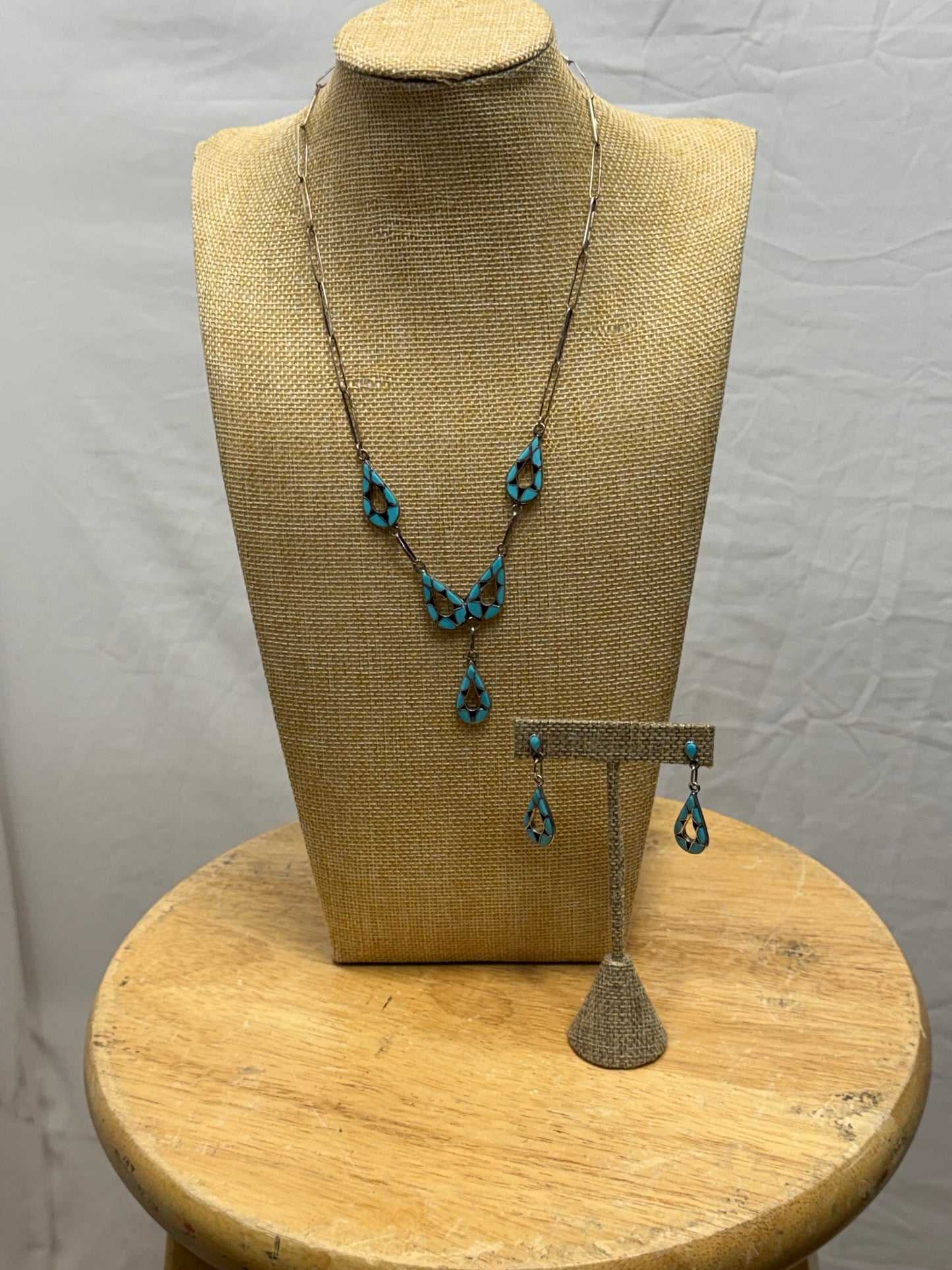 CF105-126 NECKLACE & EARRINGS SET