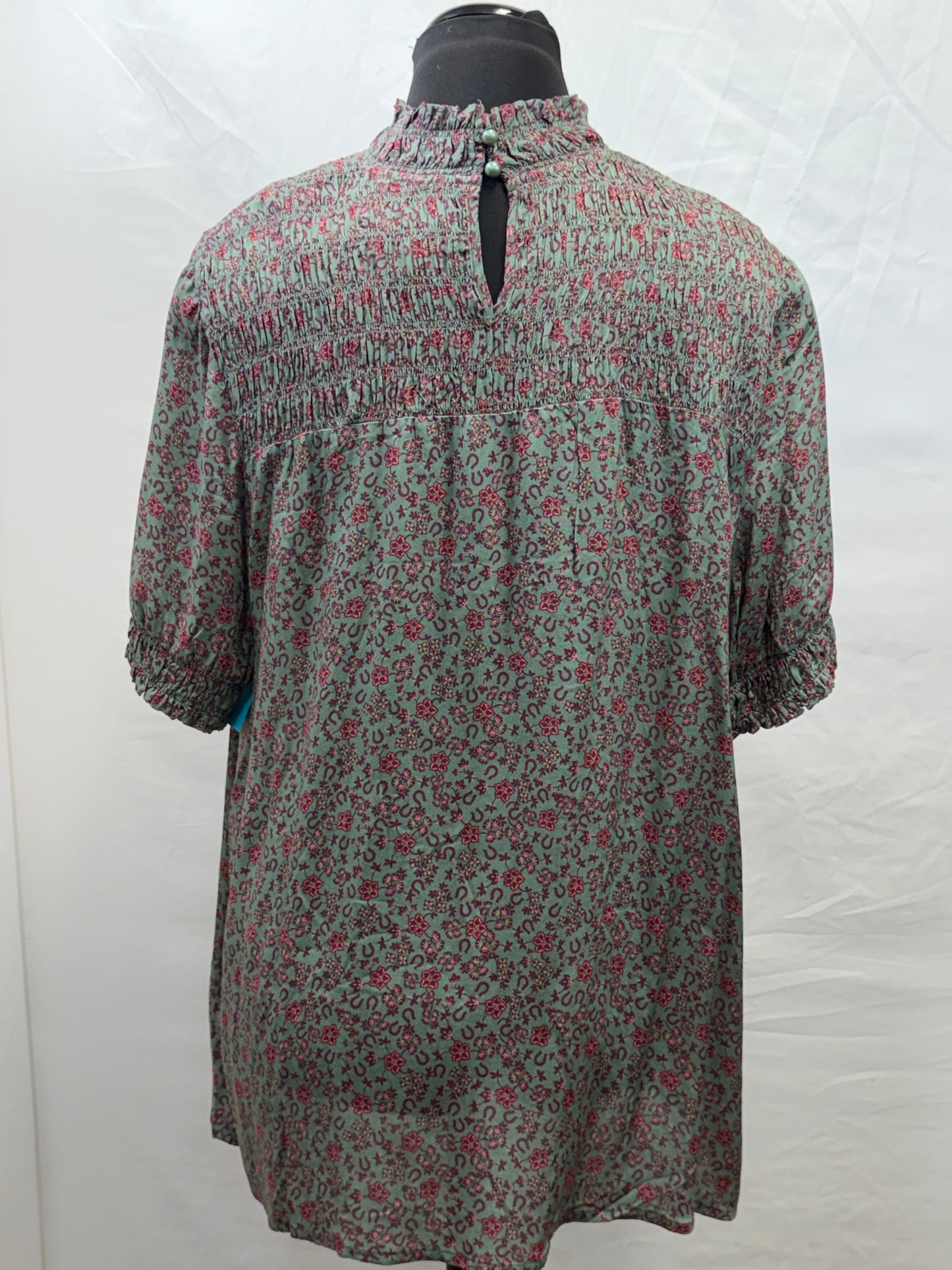 CF47-53 SAGE HORSESHOE TOP L