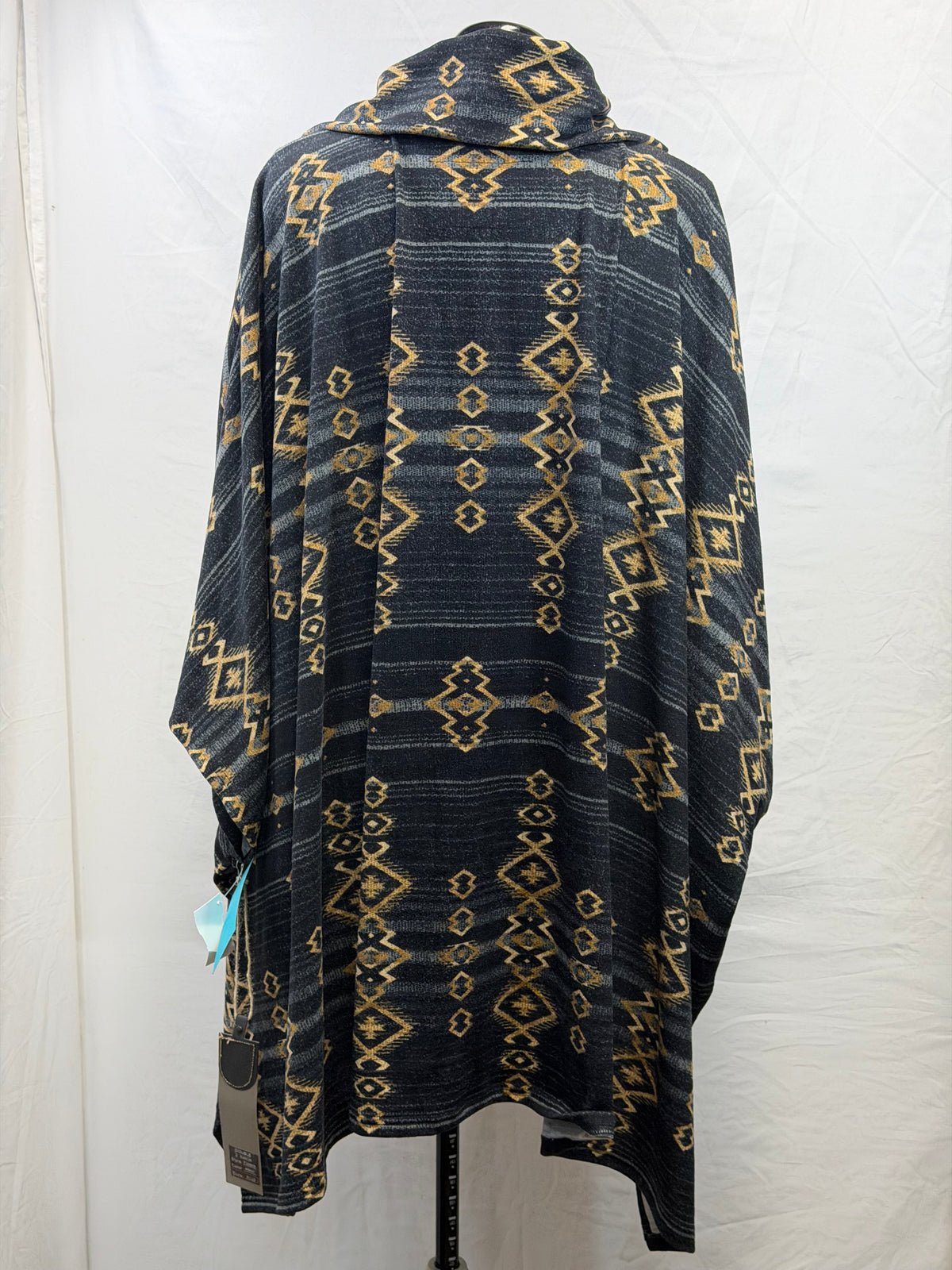 CF105-131 RUIDOSO PEAKS PONCHO 1X
