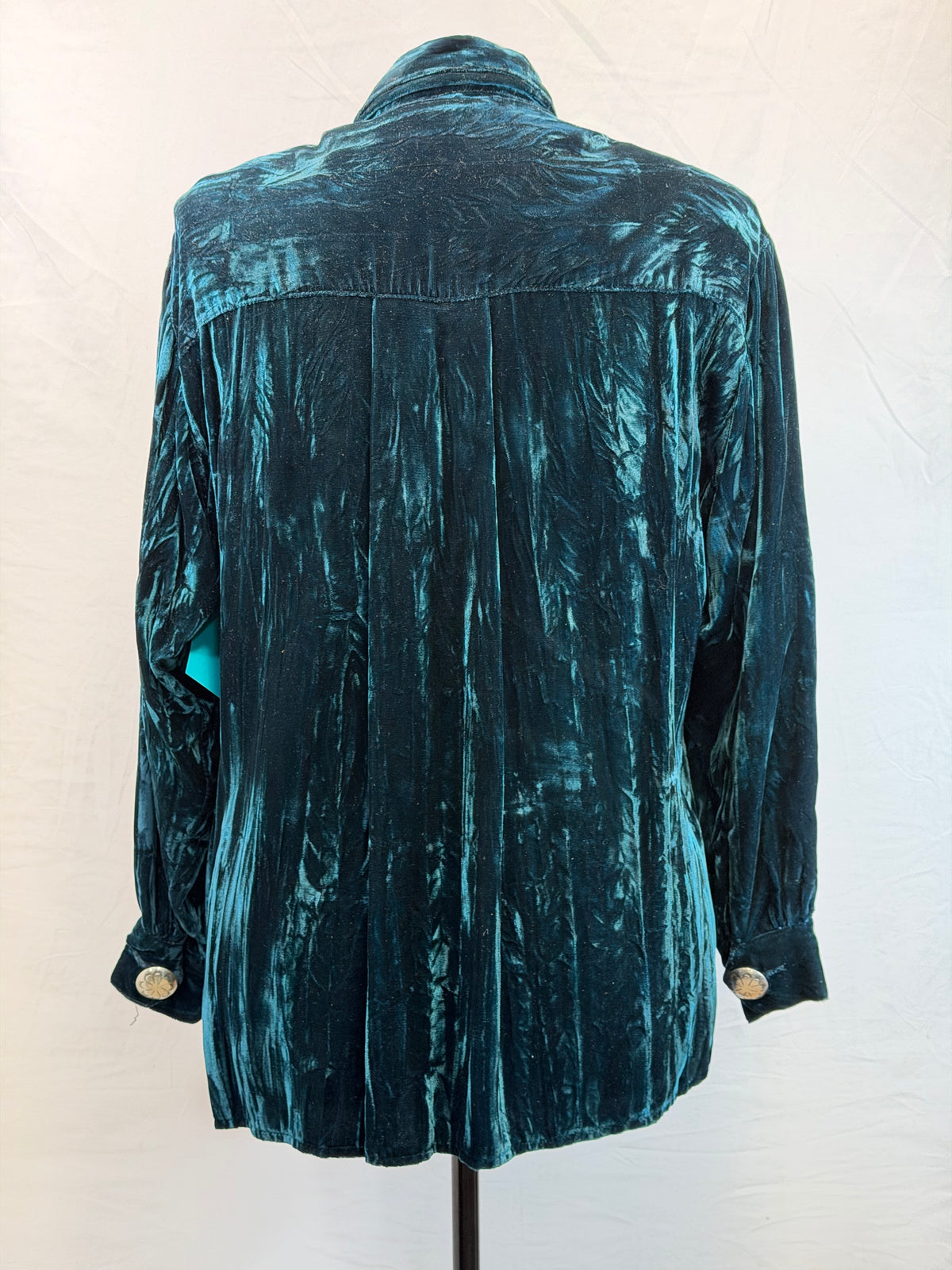 CF109-22 TURQ TOP W/SS BUTTONS S