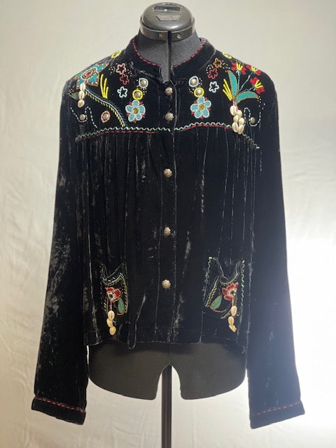 CF42-76 BLK VELVET TOP W/STITCH,BEADS, & SHELLS-S