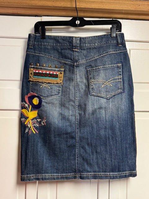CF38-7 DENIM SKIRT W/BEADING SOWN SIDES-6 OR 28