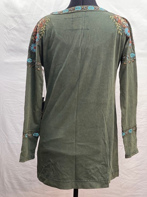 CF48-41 GREEN V NECK TOP XS