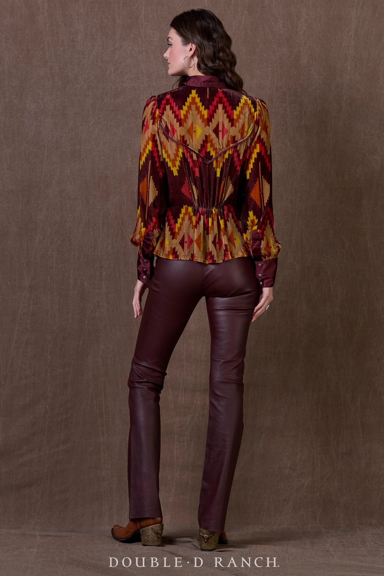 THUNDER TREADS BLOUSE T4149