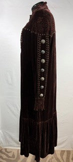 CF43-27 VELVET DRESS W XL CONCHOS L