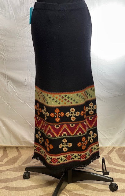 CF46-59 LAMBSWOOL SKIRT WITH FRINGE, XSMALL