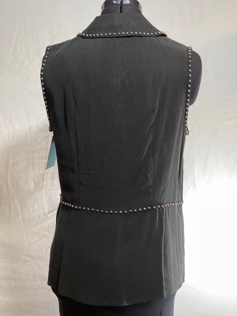 CF46-63 BLACK SLEEVLESS TOP WITH STUD DETAIL, SIZE SMALL