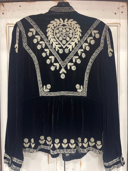 CF34-5 BLK VELVET TOP W/BONE EMBROIDERY-S