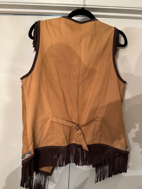 CF81-7 BEADED HEART VEST-M