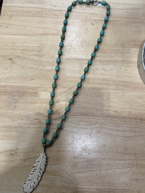 CF58-6 COREEN CORDOVA TURQ NECKLACE & FEATHER PENDANT