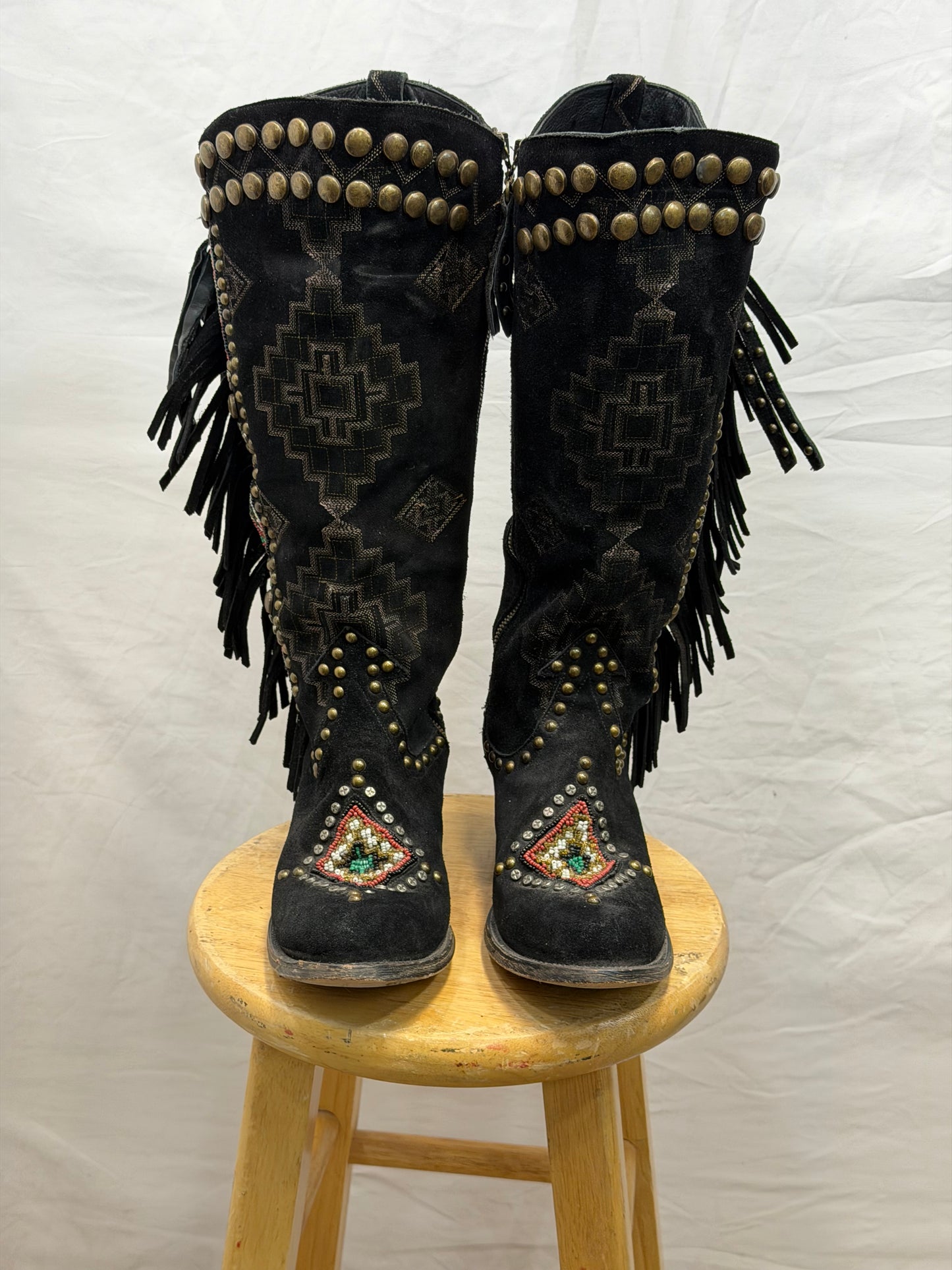 CF47-14 TALL BLACK/BEADED BOOT 10