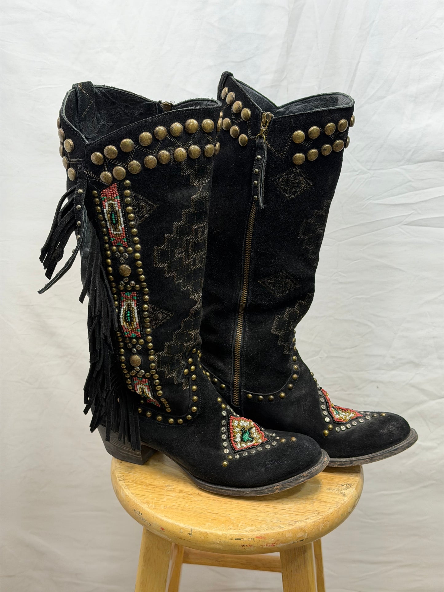 CF47-14 TALL BLACK/BEADED BOOT 10