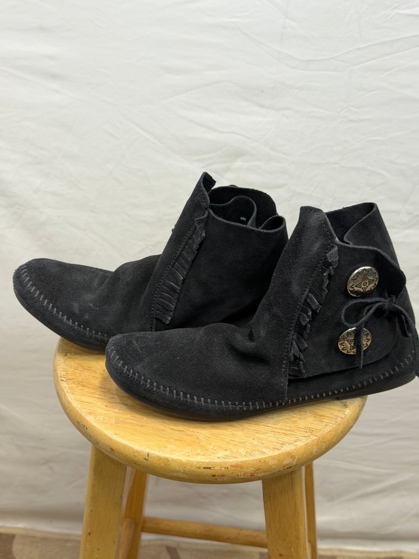 CF47-15 MINNETONKA SUEDE MOC 11