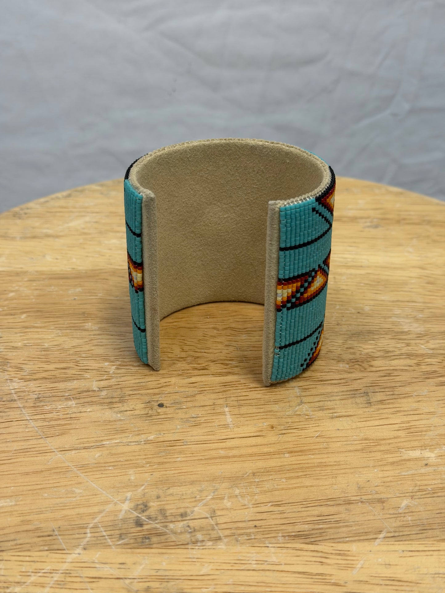 CF105-70 TURQ BEADED CUFF