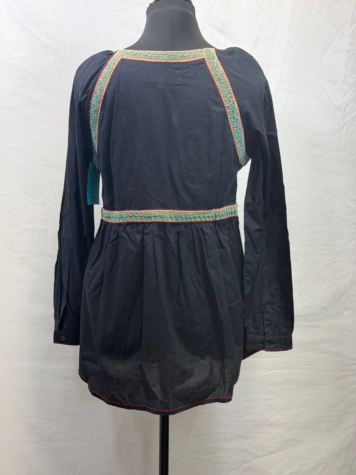 CF107-102 BLK TUNIC W/ VELVET TRIM S