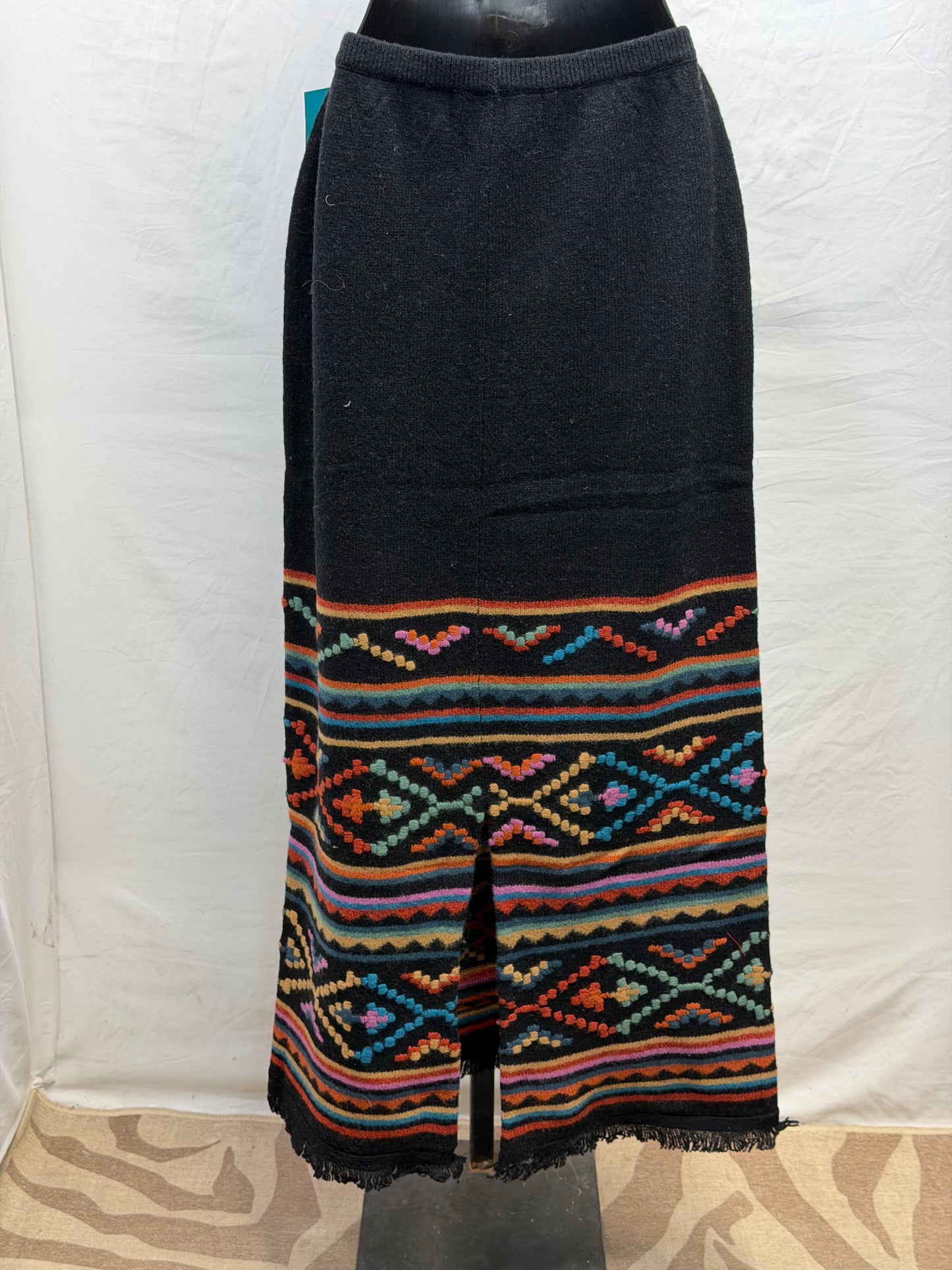 CF107-115 MULTI COLORED SKIRT S
