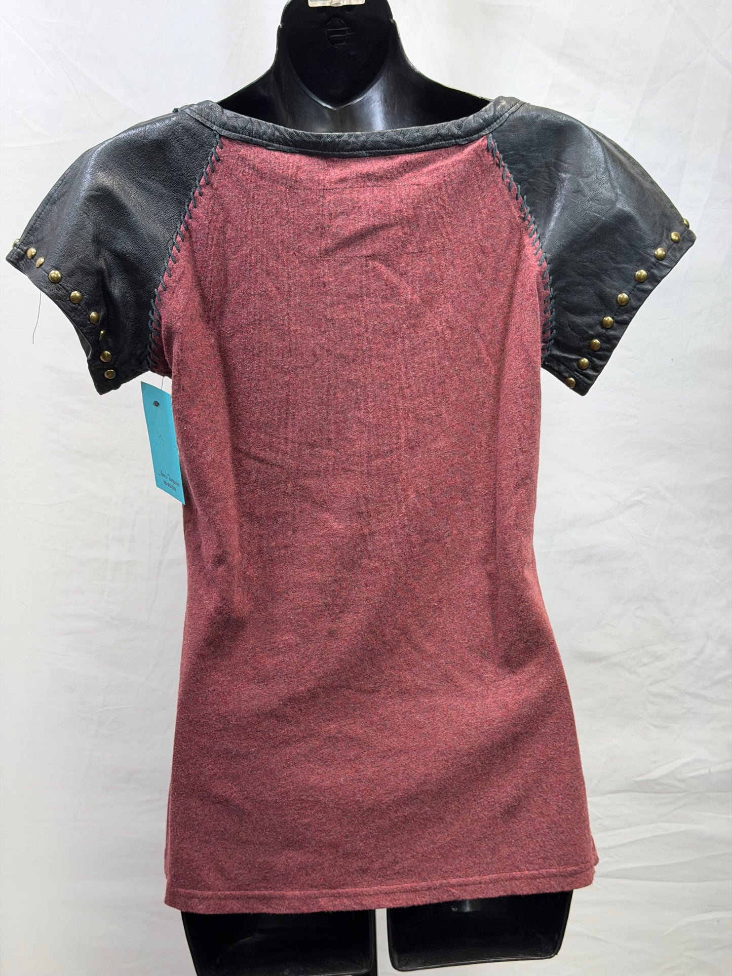 CF107-130 LEATHER SLVD CROSS TOP S