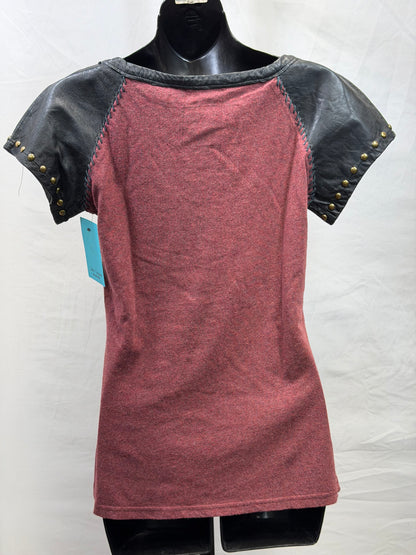 CF107-130 LEATHER SLVD CROSS TOP S
