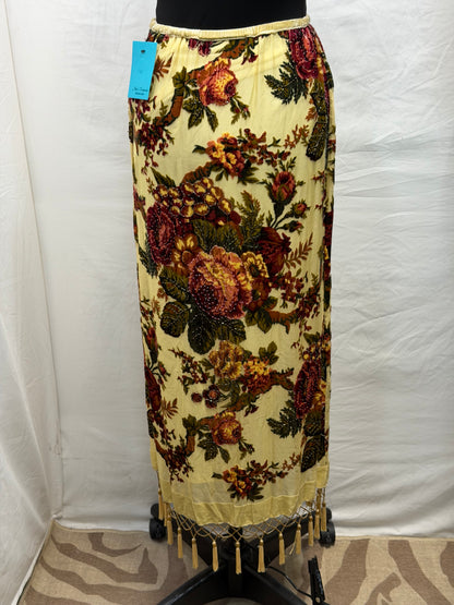 CF107-136 YELOW VELVET SKIRT 8