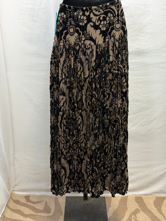 CF107-138 BLK/TAN CUT VELVET SKIRT XS