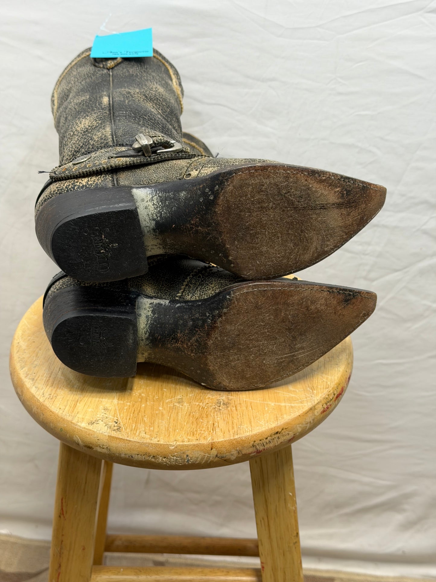 CF52-251 OG BLK DISTRESSED BOOT 6