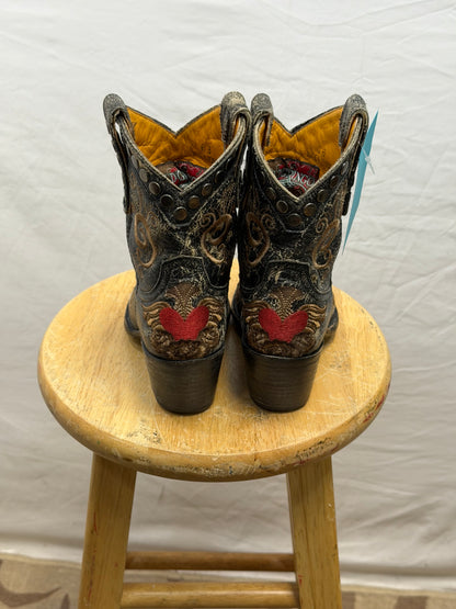 CF52-254 OG HEART BOOTIE 6