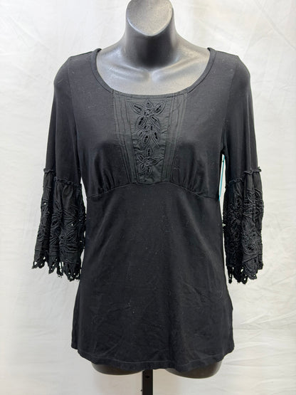 CF55-82 BLK TUNIC W/ LACE SLEEVE XS