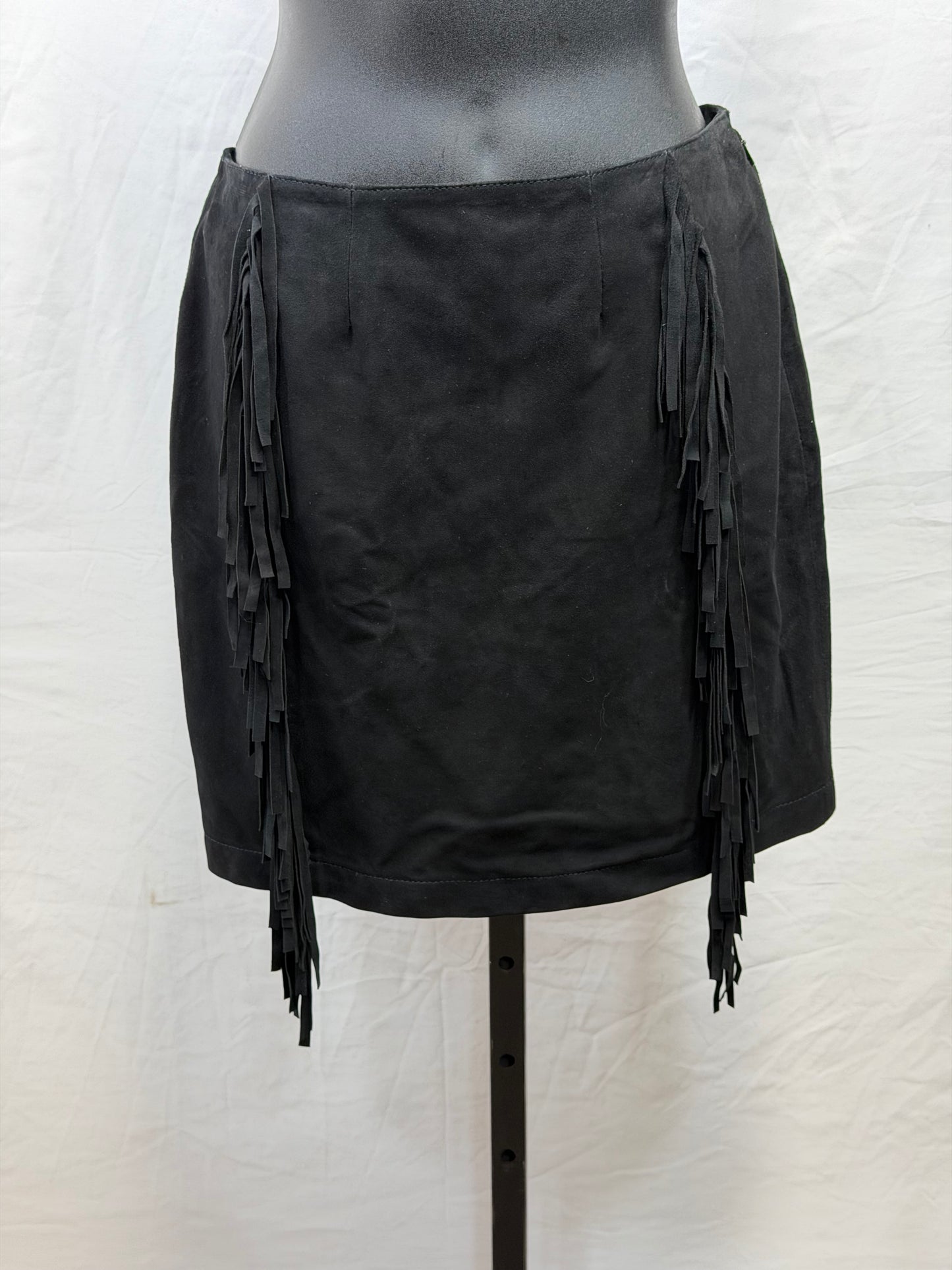 CF55-96 BLK SUEDE SKIRT 2