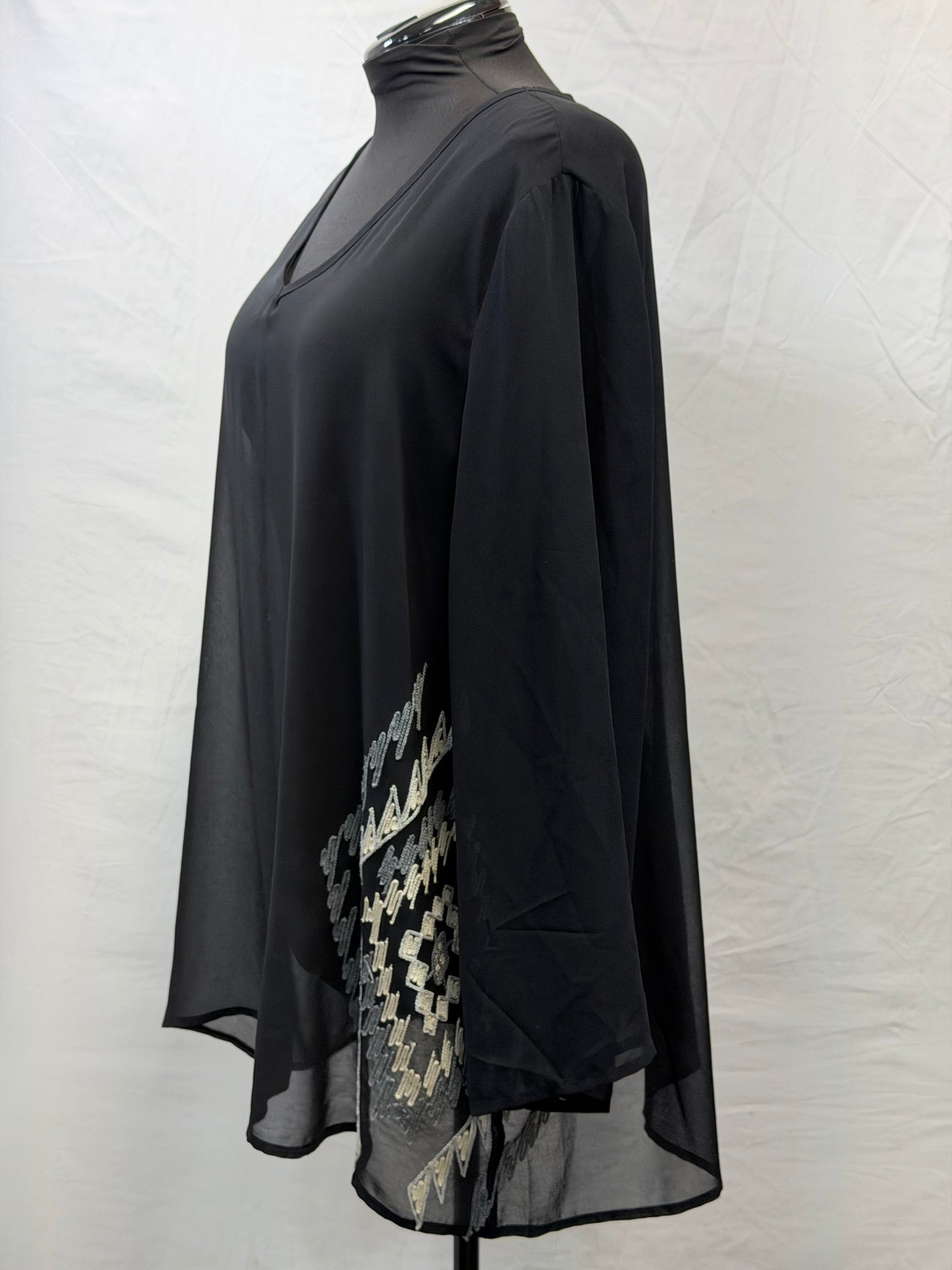 CF59-62 SHEAR V NECK TUNIC 2X