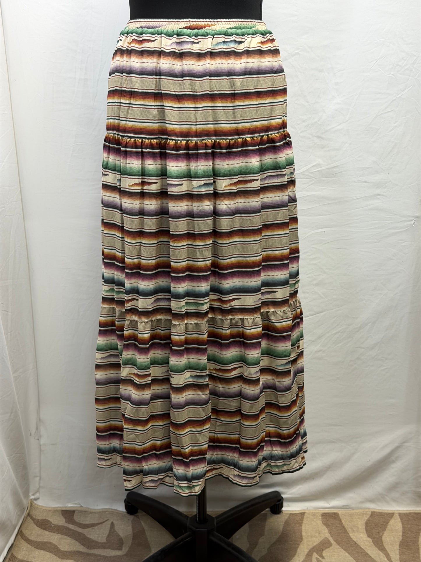 CF105-107 TAN SERAPE SKIRT 2X