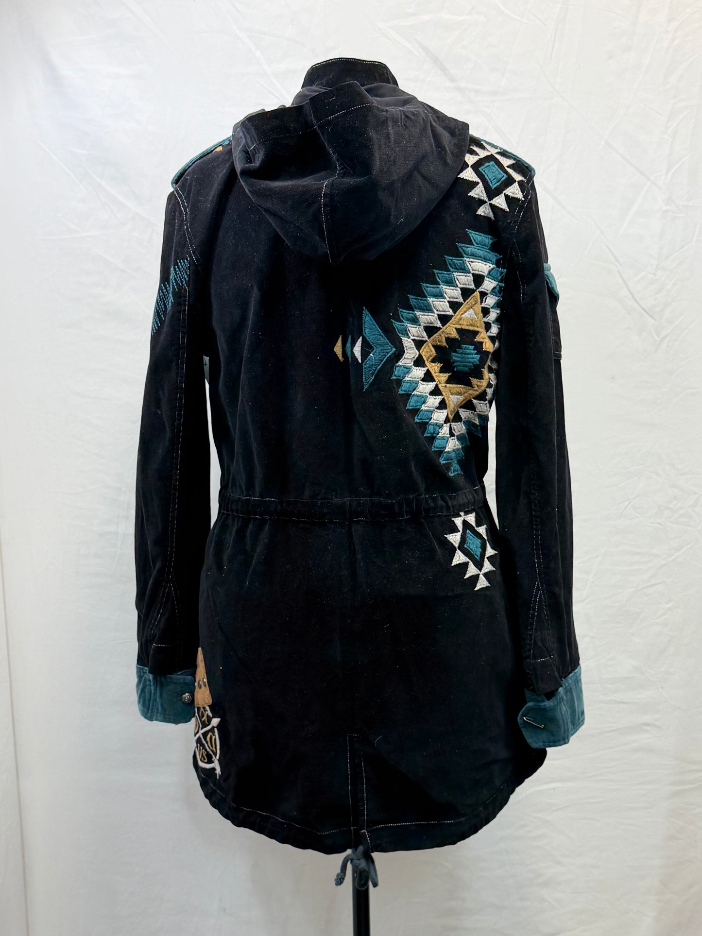 CF47-40 BLK CORD JACKET L