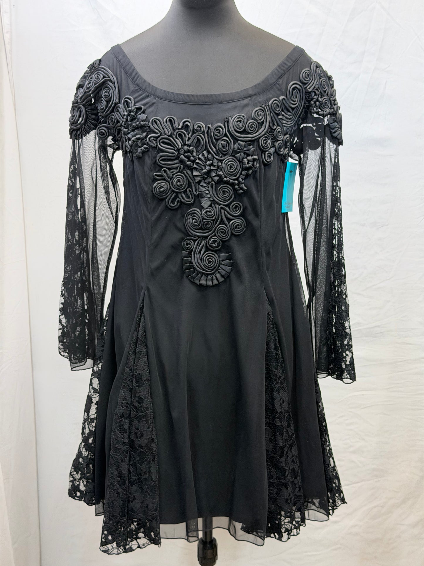 CF110-13 ROYA SOUTACHE DRESS M