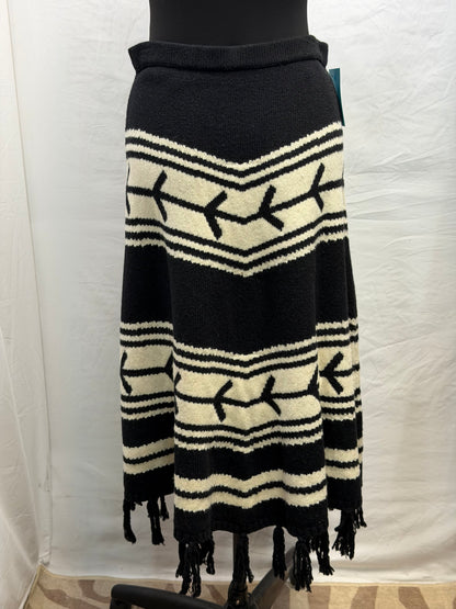 CF110-10 ROJA BLK/WHT SKIRT M