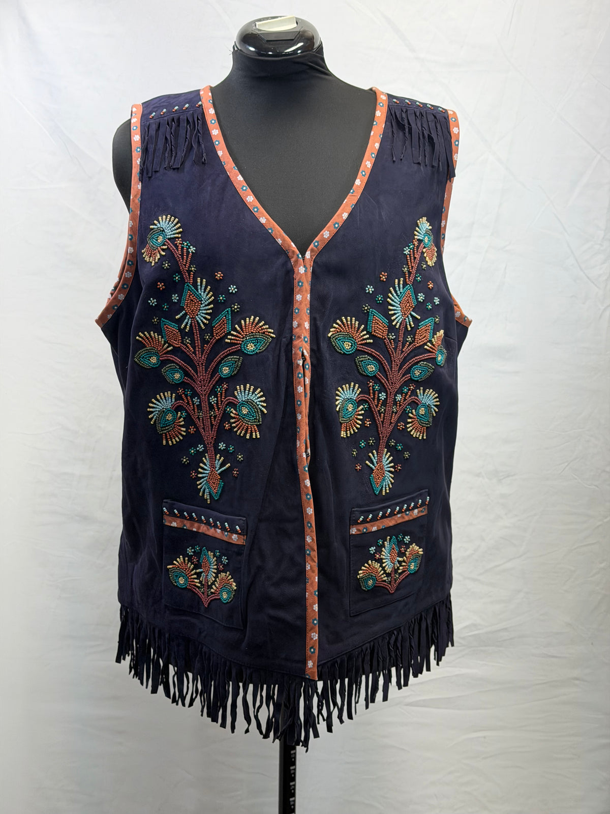 CF105-130 NAVY BEADED VEST 2X