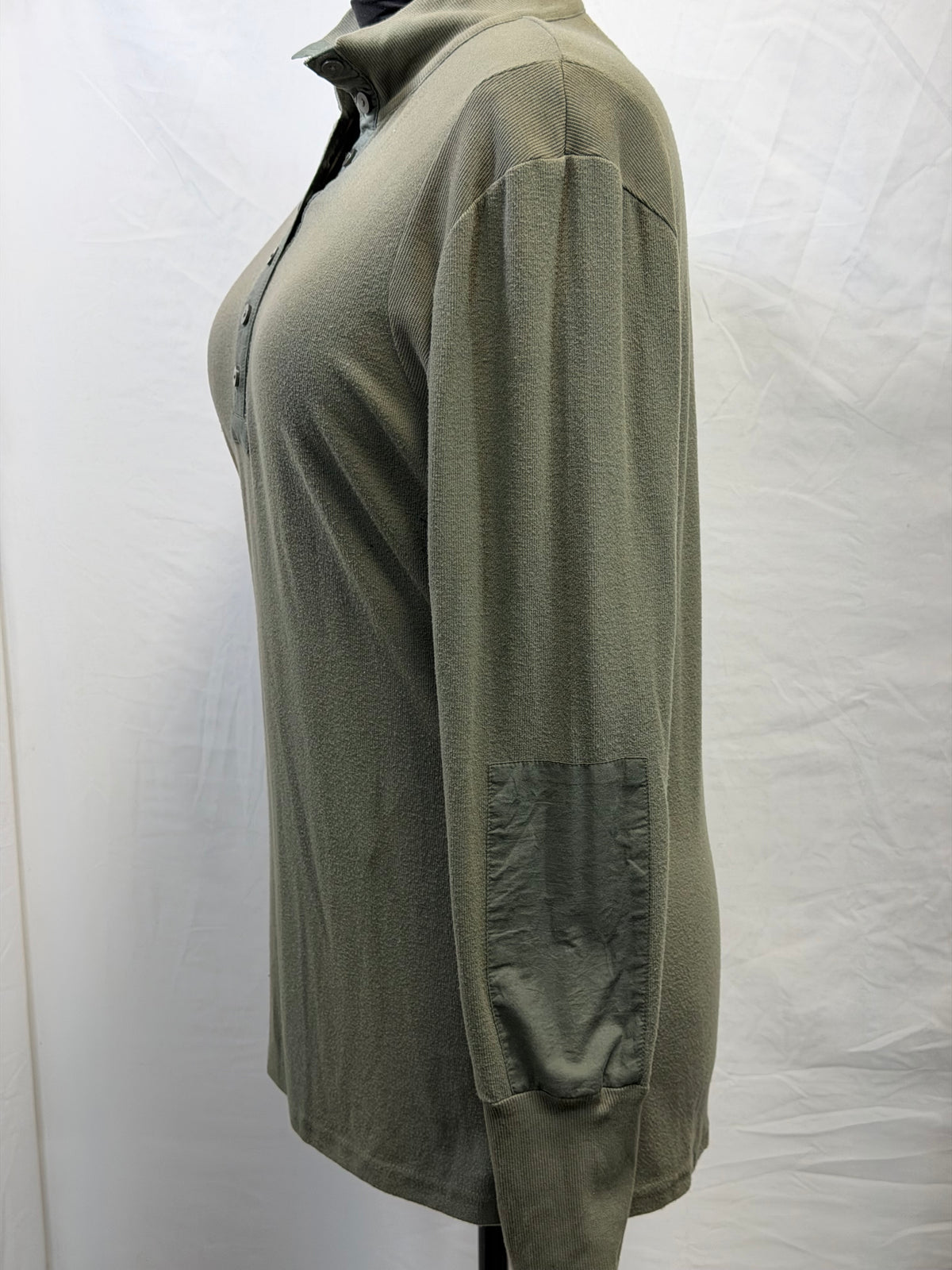 CF111-8 ARMY GREEN HENLEY L