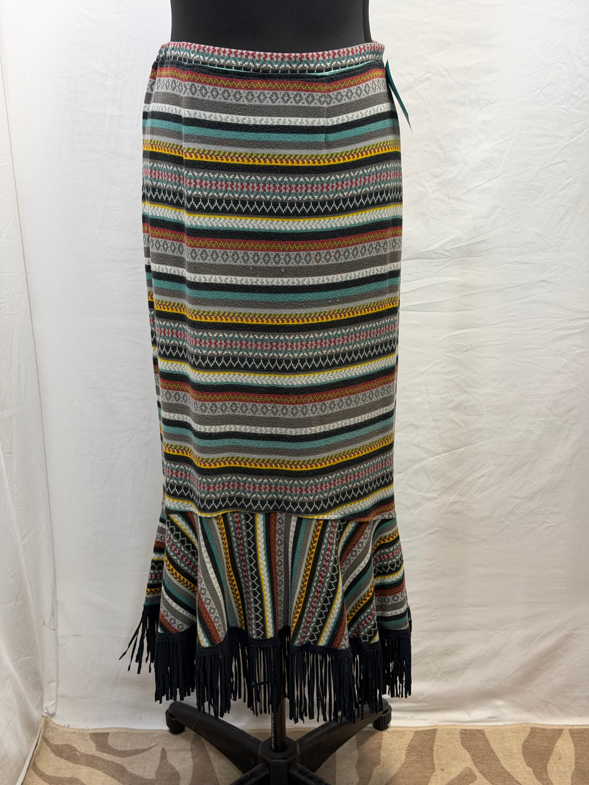 CF111-19 STRIPED SKIRT L