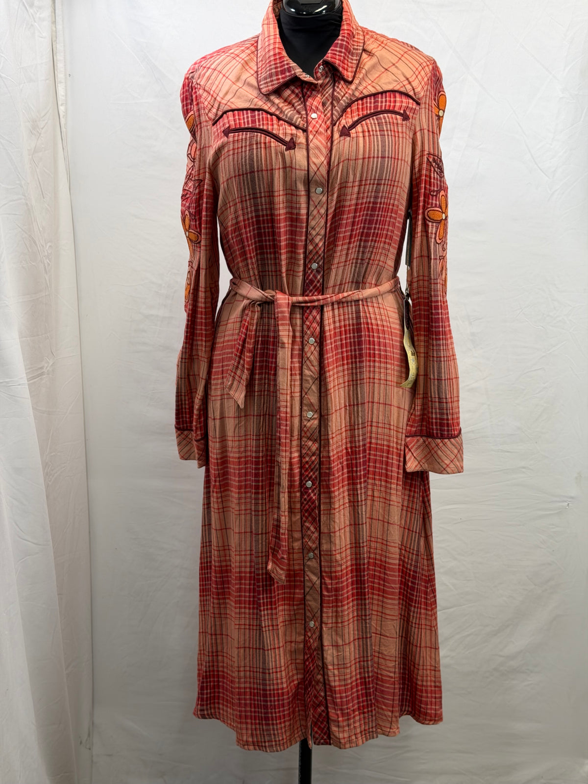 CF33-218 PLAID DRESS/EMB SLEEVE L