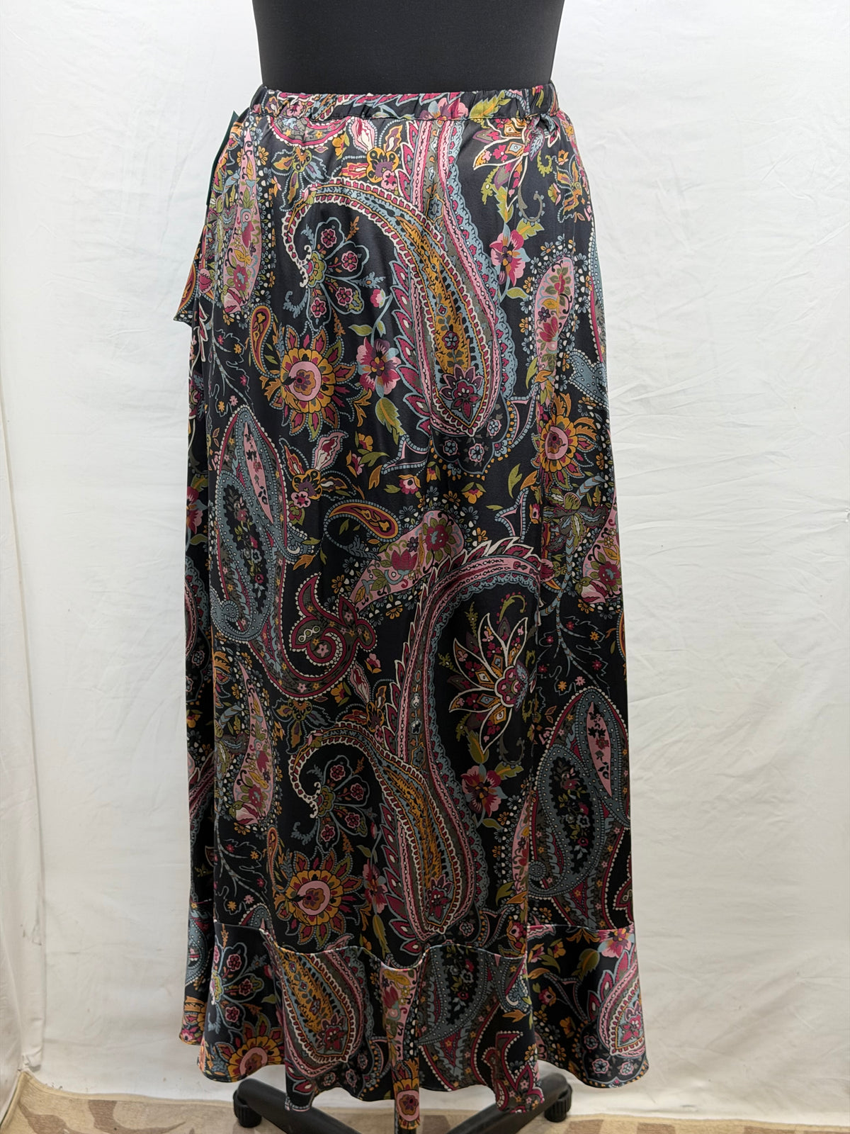 CF33-225 PAISLEY SKIRT XL