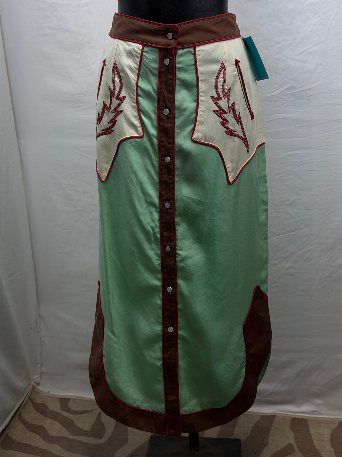 CF33-222 WILDING HEARTS SKIRT 10