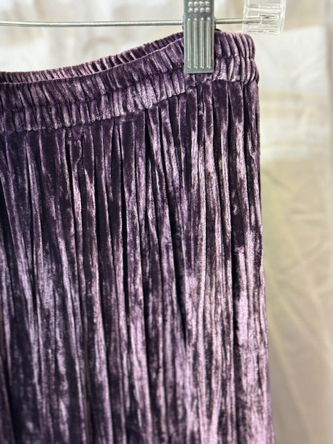 CF14-16 CRUSHED VELVET BROOMSKIRTS