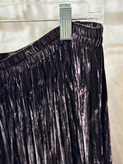 CF14-16 CRUSHED VELVET BROOMSKIRTS