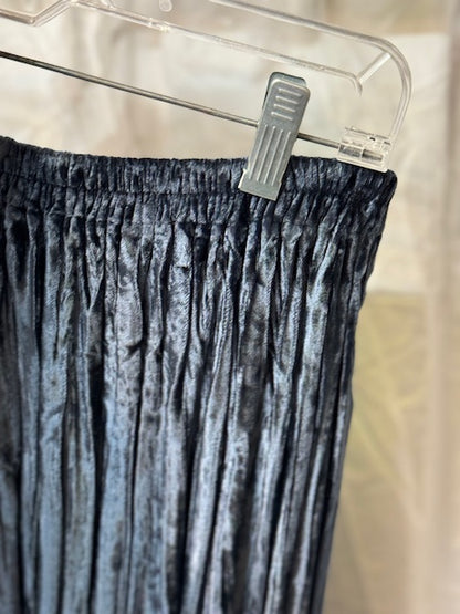 CF14-16 CRUSHED VELVET BROOMSKIRTS