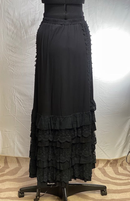 CF42-67 BLK RUFFLE SKIRT-S