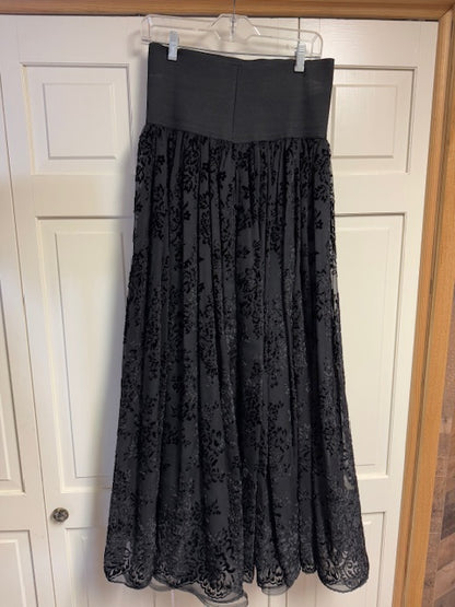 CF14-38 BLK CUT VELVET SKIRT-LARGE