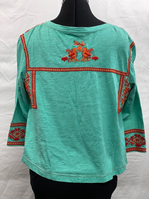 CF48-10 GREEN TOP W/ORANGE EMBROIDERY -S