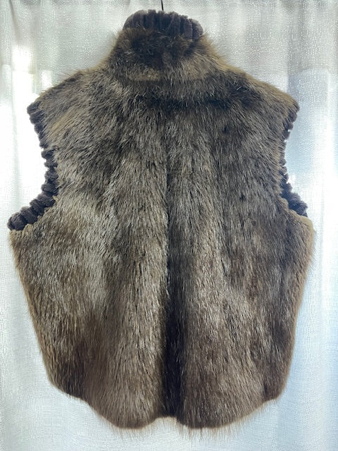 CF26-7 PATTI LEWIS BEAVER VEST-MEDIUM